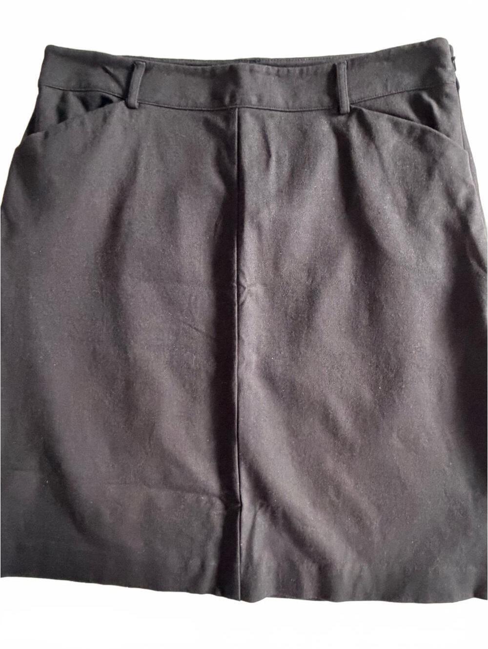 Women's Black Knit Pencil Skirt with pockets